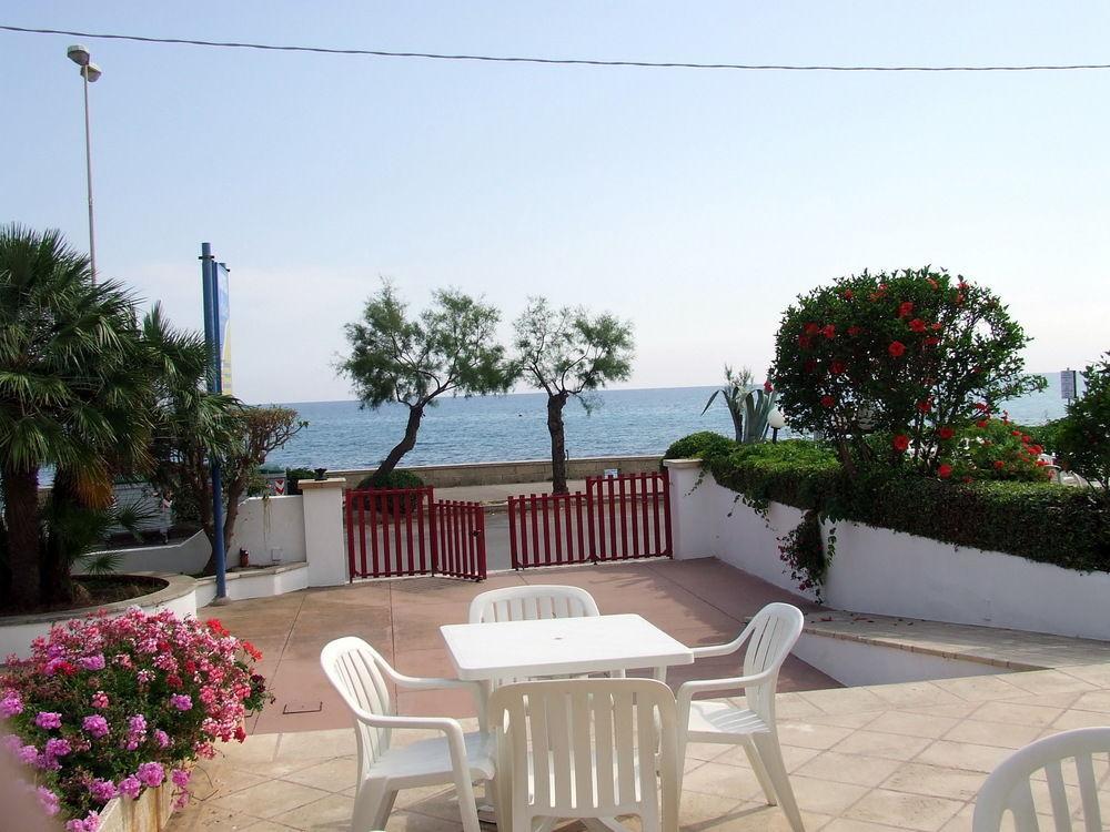 Hotel Albatros Torre Vado Exterior photo
